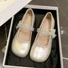 Zapatos Mary Jane JK estilo francés con lazo de pedrería retro, suela suave, modelo nuevo de otoño 2026, zapatos de mujer de corte bajo para faldas de una línea