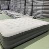 Cama Doble Inflable para Exterior Superficie Flocada Colchón Plegable Tres Capas Bomba Incorporada Cama Inflable Portátil