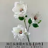 Materiais florais em tons de branco para salões de casamento, móveis para vitrines, adereços de flores de seda para decoração suave, arranjos de flores, marcadores de corredor, buquês artificiais atacado