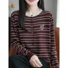 Cardigã de Malha Bordado Listrado Estilo Francês para Mulheres 2026 Nova Moda Elegante Quente Suéter Básico Blusa com Cordão