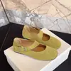 Nuevos zapatos Mary Jane de boca poco profunda, suela blanda, temperamento, para mujer, modernos, con una sola tira, hebilla versátil, retro, 2026, para ir al trabajo, cómodos