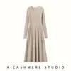 Novo vestido de malha de cashmere feminino para outono e inverno, slim fit, macio, grosso, gola redonda, vestido acima do joelho