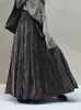 Saia Midi Plissada de Chenille com Barra Larga Outono/Inverno 2026 Feminina Cintura Alta Fluida Linha A Comprimento Médio Cobre os Quadris Afunilada Saia Guarda-Chuva