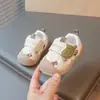 Nuevos Zapatos para Caminar de Bebé Primavera/Verano 2026 Zapatos Funcionales para Bebés y Niños Pequeños Suela Suave Tenis de Bebé Zapatos Individuales