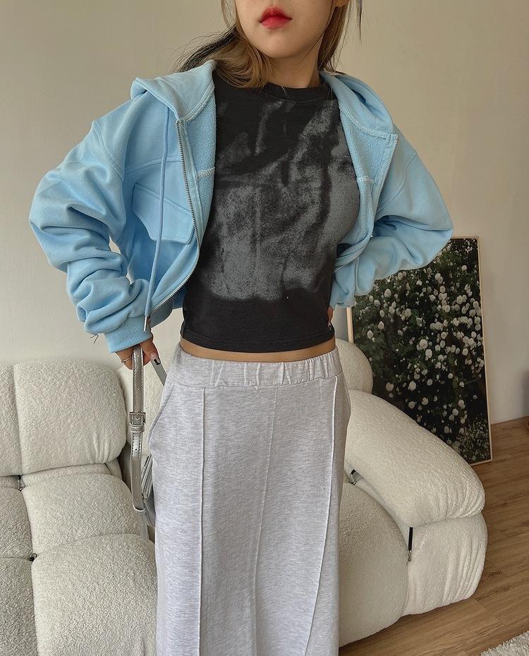 18-5d9737b4d9221ff83e4570014a5