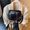 Bolsos de Mujer de Moda de Nicho para Comercio Exterior 2025 Nueva Moda Bolso de Hombro Casual Versátil Cruzado Bolso de Doctor
