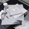 Bolsa de Embalaje de Plástico Auto-Sellante Color Gris Lunar Cremallera Embalaje Interior Tienda de Ropa Bolsa de Plástico a Prueba de Humedad para Ropa Logo Personalizado