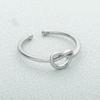 [Xingfan] Anillo de dedo índice con forma de corazón tejido a mano estilo celebridad de internet diseño de nicho femenino anillo de cola de nudo concéntrico lujo ligero Avanzado