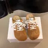 Novos Tamancos Casuais Color Block de Bico Largo com Cadarço e Solado Grosso para Mulheres, Meio-Chinelos Estilo Birkenstock, Antiderrapantes, Coleção Primavera/Verão 2026