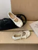 Zapatos Mary Jane Retro con Remaches para Mujer, Nuevo Estilo Otoño 2026, Planos de Punta Cuadrada con una Correa y Hebilla, Versátiles para el Trabajo