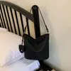 Bolso de Cubo Nuevo, Elegante y de Moda de Shuai Mi, con un Ambiente Relajado, Gran Capacidad, Bolso de Hombro de Nicho para el Trabajo, Bolso Grande de Axila