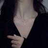 Colar Trevo de Quatro Folhas da Sorte Design de Nicho Feminino Luxo Acessível 2023 Nova Corrente Clavicular Folha da Sorte Simples de Alta Qualidade