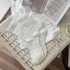 Calcetines Transpirables de Malla Hueca para Mujer, Calcetines de Media Pantorrilla, Estilo Delgado de Verano, Calcetines Arrugados Estilo Chica Dulce Japonesa Miu con Botones