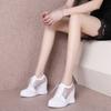 Zapatillas Blancas de Mujer para Primavera con Aumento de Altura de 10 cm, Estilo Coreano Calado Versátiles con Plataforma de Suela Gruesa Zapatos Casuales