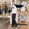Conjunto de Moletom para Meninas Primavera e Outono 2026 Novo Estilo Coreano Moda Calça de Lã Dividida de Pernas Largas para Crianças Mais Velhas e Estudantes