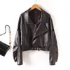 Estilo Europeo 2026 Otoño Nuevo Abrigo Corto de Piel de Oveja con Cera de Aceite Chaqueta de Cuero de Ajuste Amplio para Motocicleta Ropa Fresca para la Calle para Personas Bajitas