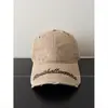 Gorra de béisbol estilo americano con estampado de leopardo y bordado de letras, diseño rasgado estilo callejero, versátil y favorecedora, gorra de moda unisex
