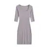 Vestido Spicy Girl de Cuello Cuadrado y Manga Media Otoño Nuevo Estilo Puro Deseo Cintura Ceñida Ajustado Favorecedor que Moldea la Cadera Prenda Base Falda de Longitud Media Mujer