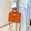 Bolso de Mano Nuevo para Mujer Otoño e Invierno 2025 Color Sólido Estilo Coreano de Moda Nicho Bolso Cruzado Bolso de Hombro Único para Viajes