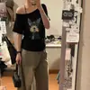 Camiseta Casual Chic Minimalista Tendência Ombro a Ombro para Mulheres, Verão Relaxada Retrô Estilosa para o Dia a Dia Menina Apimentada Ins