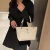2025 Nuevo Bolso Presbópico de Otoño e Invierno Bolso Tote de Gran Capacidad de un Solo Hombro Bolso de Mujer Admite Venta al por Mayor por Lotes Mixtos Grandes