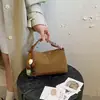 Bolso de mano de lujo nicho de alta gama para mujer, nuevo otoño 2026, bolso versátil vintage para el hombro y cruzado para el día a día