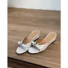 Sandálias de Salto Anabela Elegantes com Laço e Bolinhas Estilo Coreano 2026 para Mulheres, Chinelos Deslizantes Versáteis e da Moda para Uso Externo