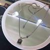 Colar Vintage Coroa Tailandesa de Prata Zircônia Verde Marca Tendência Feminina Colar de Marca de Nicho Tendência Ins Joias de Moda Levemente Luxuosas Elegantes