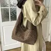 Bolso tote casual de gran capacidad de comercio exterior para mujer, estilo retro de moda, elegante bolso tote con estampado de leopardo, bolso de hombro, moderno