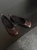 Zapatos de Mujer de Punta Dividida Nuevos Otoño/Invierno 2026, Mocasines Planos Casuales de Moda en Piel de Vaca, Zapatos de Abuela