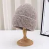 Gorro de Punto de Moda para Mujeres y Hombres, Adecuado para Otoño e Invierno, con Protección para las Orejas y Características Cálidas