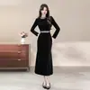 Outono 2026 Novo Estilo Elegante Vestido de Gala Trabalho Pesado Embelezado com Strass Temperamento Vestido de Veludo Preto com Cinto Tule