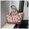 Bolsa Feminina de Ombro Único, Estilo Novo, Estampa de Cereja Texturizada, Moderna e na Moda, Bolsa Feminina Casual para Mães