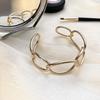 Pulsera gruesa de cadena redonda hueca con abertura, temperamento simple, joyería de alta gama de lujo ligero al por mayor