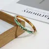 Pulsera de Nuevo Diseño Primavera 2026 con Patrón Dorado, Técnica de Goteo de Aceite, Estilo Lujo Ligero Joyería Versátil para Mujer