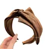 Diadema irregular de ala ancha estilo coreano para mujer, nuevo modelo 2026, diseño de copa alta para hacer que la cara parezca más pequeña, accesorio para el cabello elegante y versátil