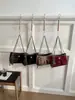2026 Nueva Bolsa Retro de Gamuza Bajo el Brazo para Mujer, Sensación de Alta Gama, Cadena, Hombro Único, Cruzada, Bolso de Mano Versátil para el Día a Día