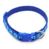 Coleira anti-perda para cães e gatos, sem guizo, com estampa de pata de cachorro, multicolorida, para passeios ao ar livre