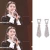 Pendientes largos con diamantes de imitación de estilo europeo y americano de plata 925 con diseño de lazo que combinan con todo, elegantes aretes Han Xue para mujer.
