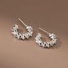 Nalan S925 plata esterlina simple nicho diseño en forma de C aretes de tuerca de plata rota temperamento joyería de oreja femenina M04673