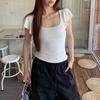 Camiseta Corta de Manga Corta para Mujer, Estilo Coreano, Cuello en U Grande, Mangas de Hoja de Loto, Ajustada, Dulce y Picante, Diseño Simple, Cuello Bajo Expuesto en la Clavícula