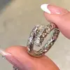 Anillo coreano con textura de diamante en forma de serpiente Nicho Elegante Moderno Exquisito Anillo para el dedo índice Moderno Joyería Versátil de Alta Gama
