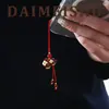 Encanto de Teléfono Original Retro Exquisito y Versátil de Calabaza Esmaltada Roja para Mujer con un Toque de Lujo de Gama Alta