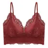 Camisola de encaje estilo francés con hermoso diseño en la espalda para mujer, sin varillas, copa fija, fina, se puede usar como prenda exterior, sujetador de encaje con cuello en V