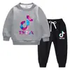 Conjunto de Moletom Infantil Outono/Inverno 2026, Novo Modelo Estiloso para Crianças Maiores, Forrado com Fleece e Espessado para Aquecimento, Conjunto de Manga Longa de Inverno