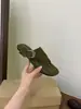 Chinelos Planos Estilo Francês para Mulheres, Novos Sandálias Slip-On Primavera 2026 para Uso ao Ar Livre