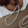 Cadena para Clavícula de Perla de Agua Dulce con Cuentas Acanaladas Gargantilla Retro Francesa Collar con Broche Geométrico Collar Personalizado de Temperamento para Mujer