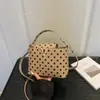 Bolso de mano con nuevo estampado de lunares transfronterizo, moderno y versátil, bolso de hombro y cruzado de gran capacidad, elegante bolso para el día a día