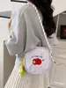 Artística y fresca, relajante y linda, bolsa cuadrada pequeña con bordado de manzana y estampado de cuadros, adecuada para el uso diario de estudiantes universitarias como bolso cruzado