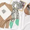 Bufanda Pequeña de Seda para Mujer Estilo Coreano Versátil Letra Geométrica Cinta Diadema Larga Estrecha Elegante de Moda Bufanda Decorativa Multifuncional